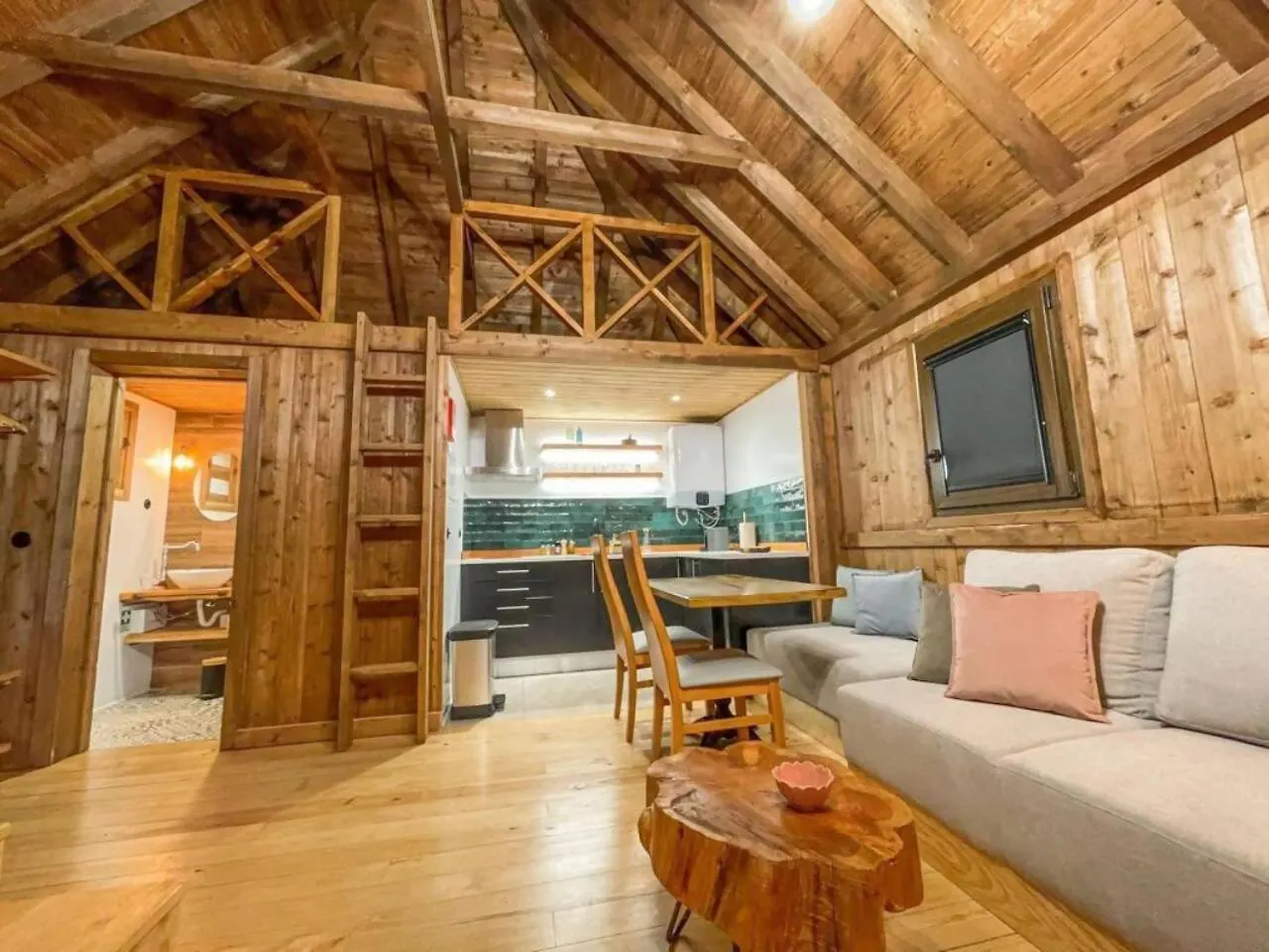 Luxury tent Mountain Eco Shelter 1 Hotel Funchal